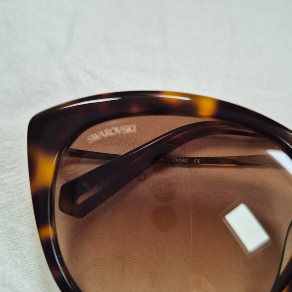 Swarovski Sunglasses with Crystal Swan - Picture 2 of 6